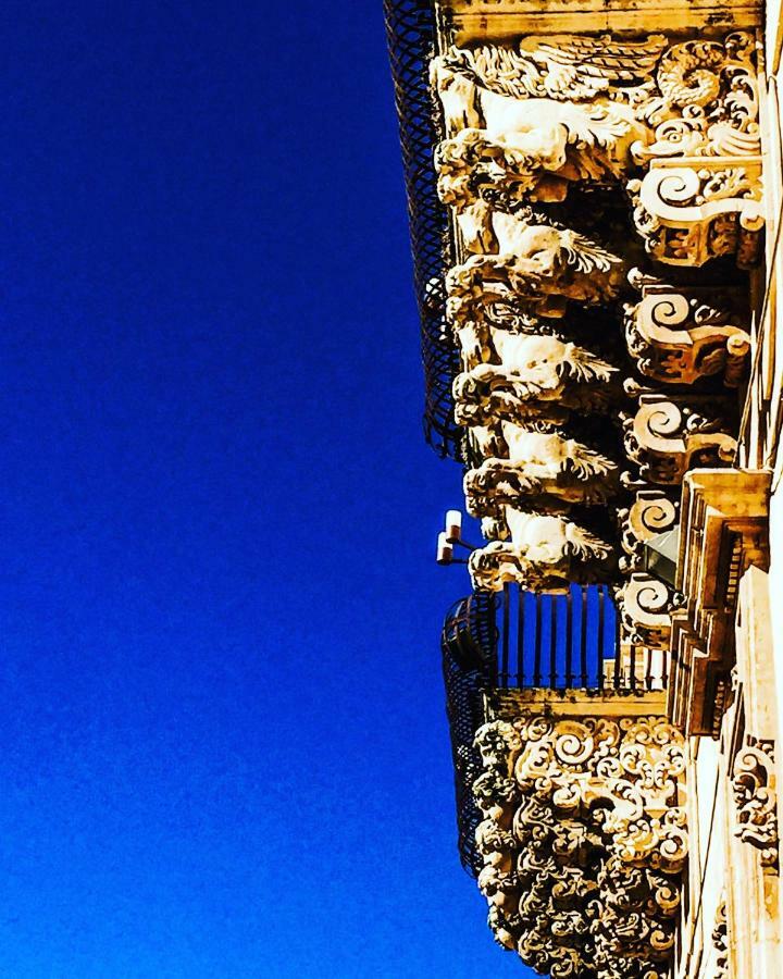 A 50 Passi Dal Tempio Di Apollo Apartment Syracuse Bagian luar foto