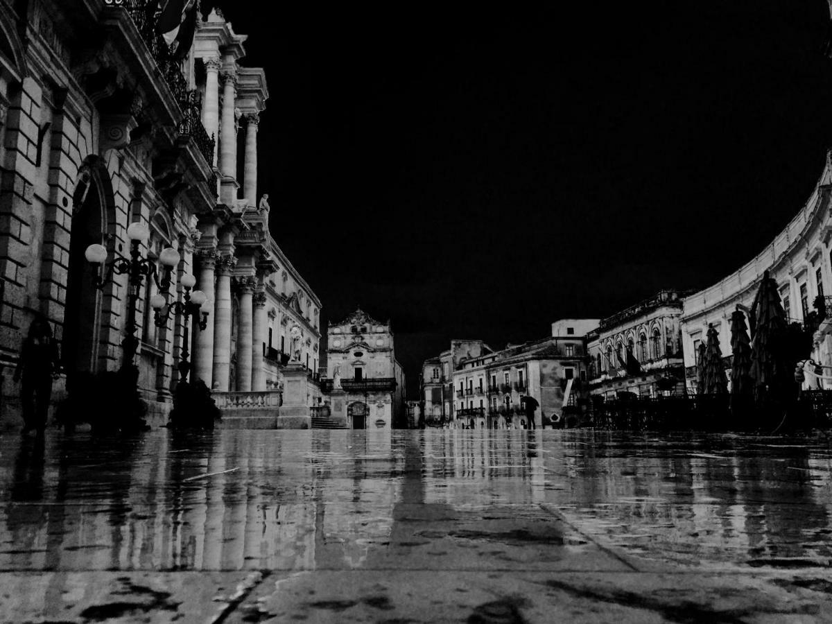 A 50 Passi Dal Tempio Di Apollo Apartment Syracuse Bagian luar foto