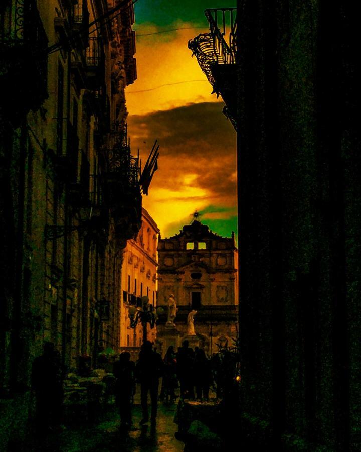 A 50 Passi Dal Tempio Di Apollo Apartment Syracuse Bagian luar foto