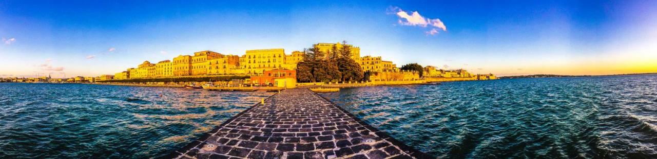 A 50 Passi Dal Tempio Di Apollo Apartment Syracuse Bagian luar foto