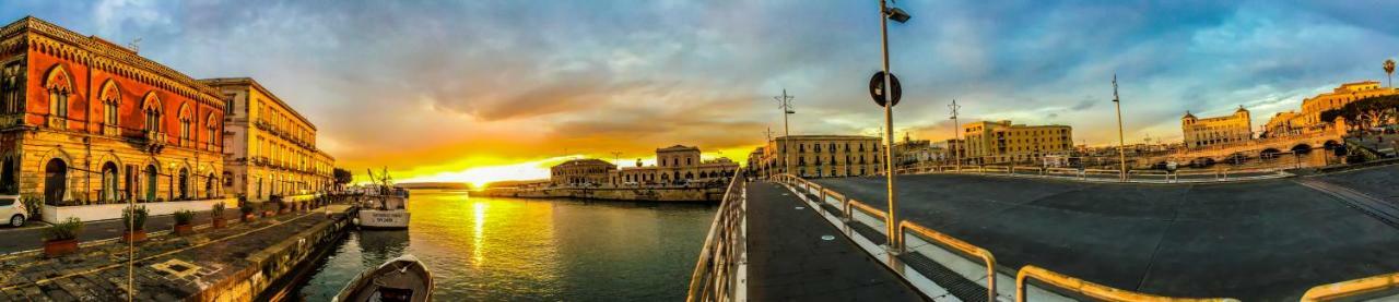 A 50 Passi Dal Tempio Di Apollo Apartment Syracuse Bagian luar foto