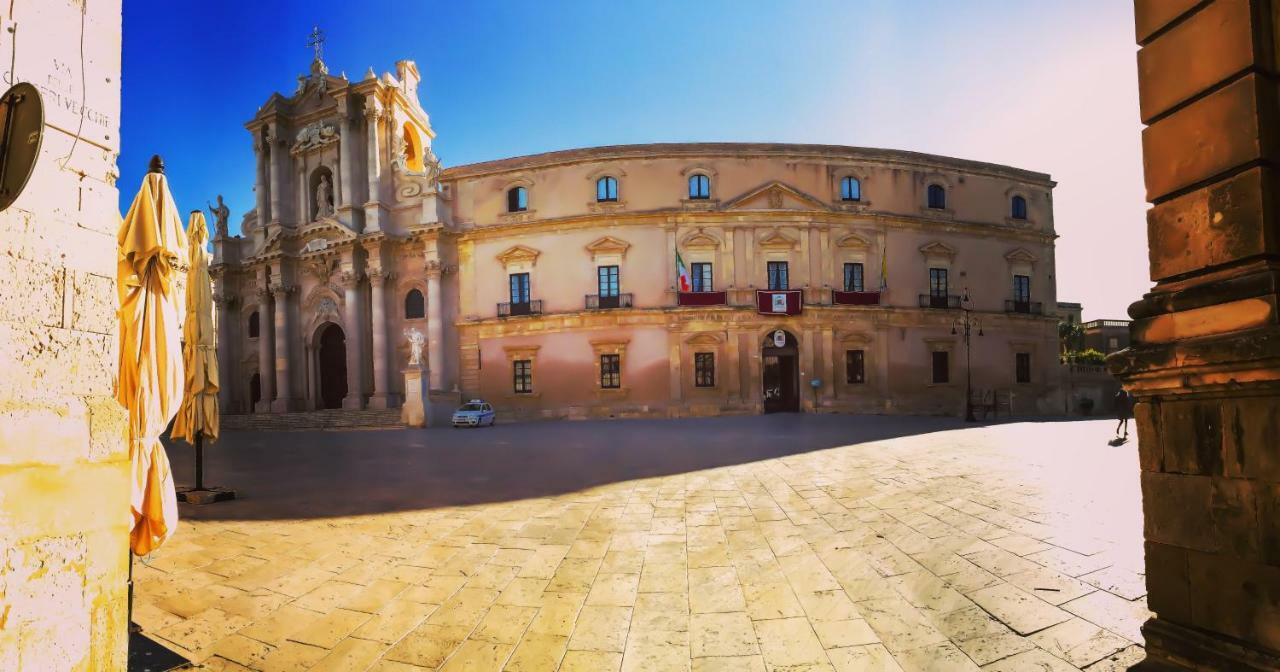 A 50 Passi Dal Tempio Di Apollo Apartment Syracuse Bagian luar foto