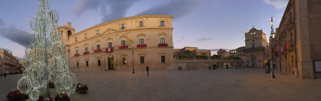 A 50 Passi Dal Tempio Di Apollo Apartment Syracuse Bagian luar foto